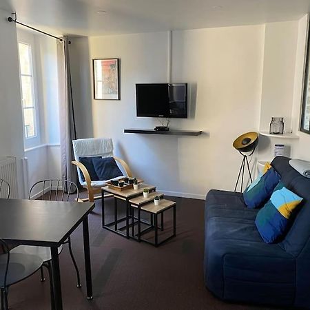 Appartement En Plein Coeur Historique De Ντινάν Εξωτερικό φωτογραφία