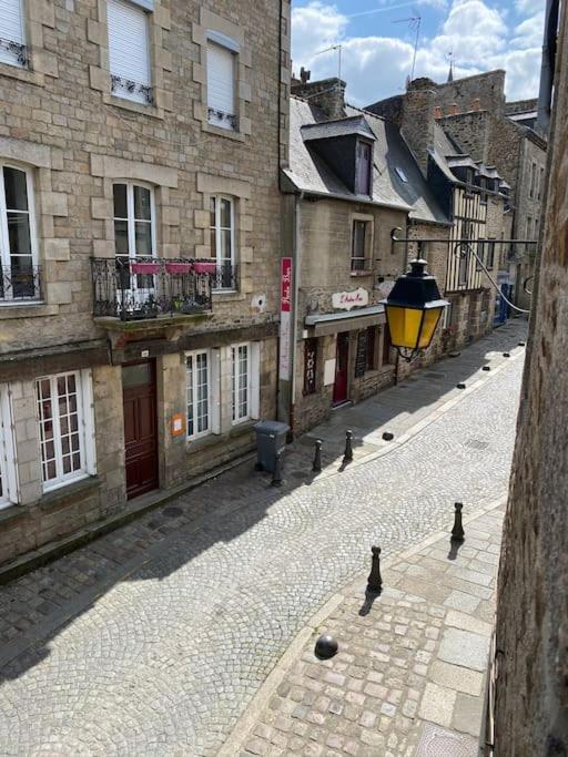 Appartement En Plein Coeur Historique De Ντινάν Εξωτερικό φωτογραφία