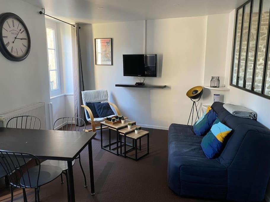 Appartement En Plein Coeur Historique De Ντινάν Εξωτερικό φωτογραφία